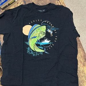 Hurley graphic T